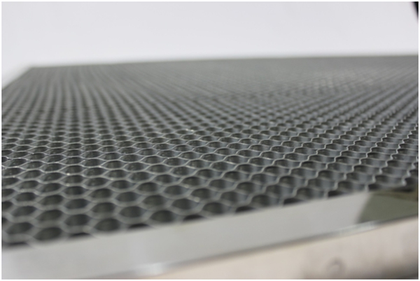 Thunder Nova-63 Laser Cutter honey comb table