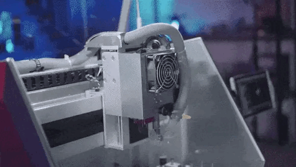 Makera Carvera Desktop CNC Machine Auto Tool Changing and Probing