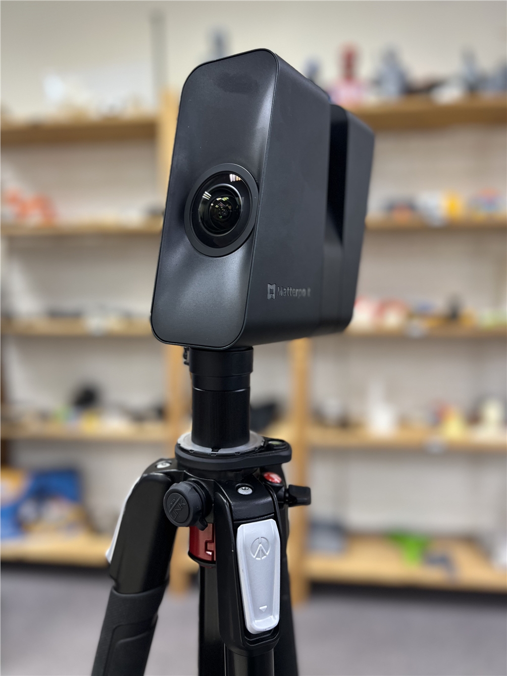 Matterport Pro3 3D Scanner with Tripod Mount