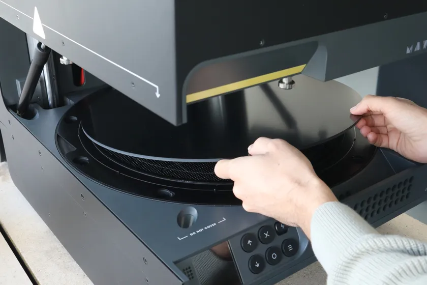 將4mm ABS平臺放入Mayku Multiplier中