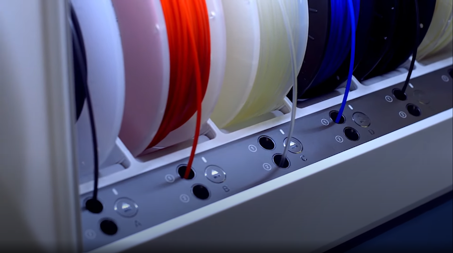 Ultimaker 智能進料站