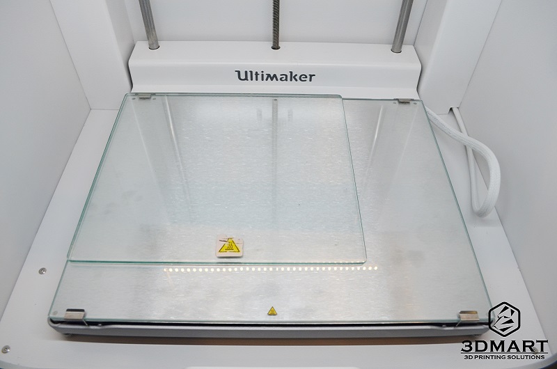 Ultimaker3與Ultimaker S5玻璃大小比較