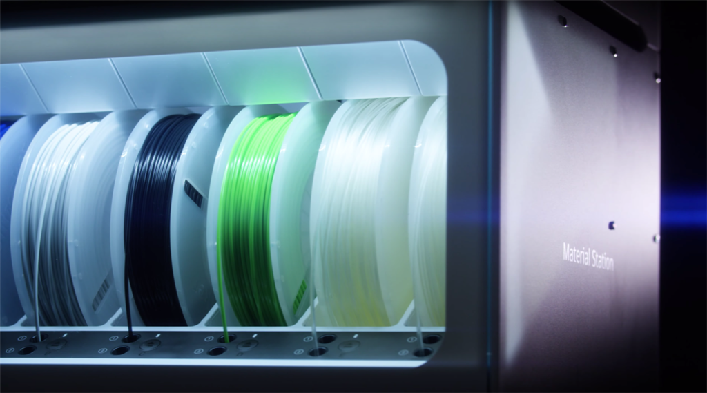 Ultimaker S5 Material Station