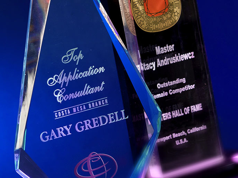 Decorator Engraver DE 3 2 awards engraved