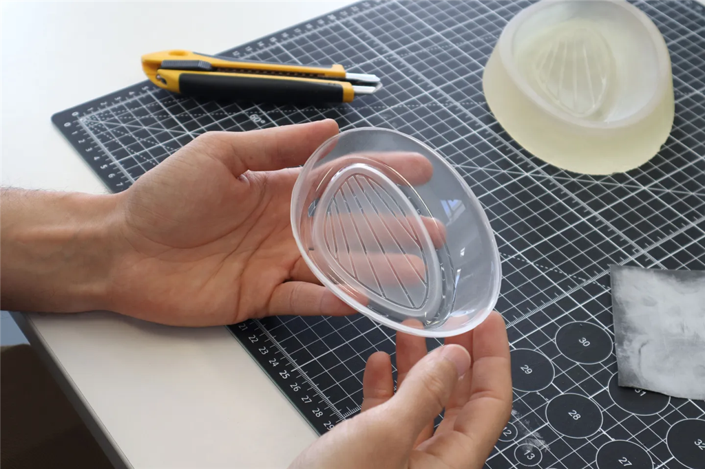 Multiplier壓力成型PETG-原型食品安全包裝，並在幾分鐘內製出透明模型