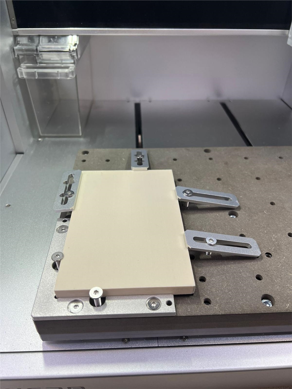 樣本 1 : 三軸浮雕