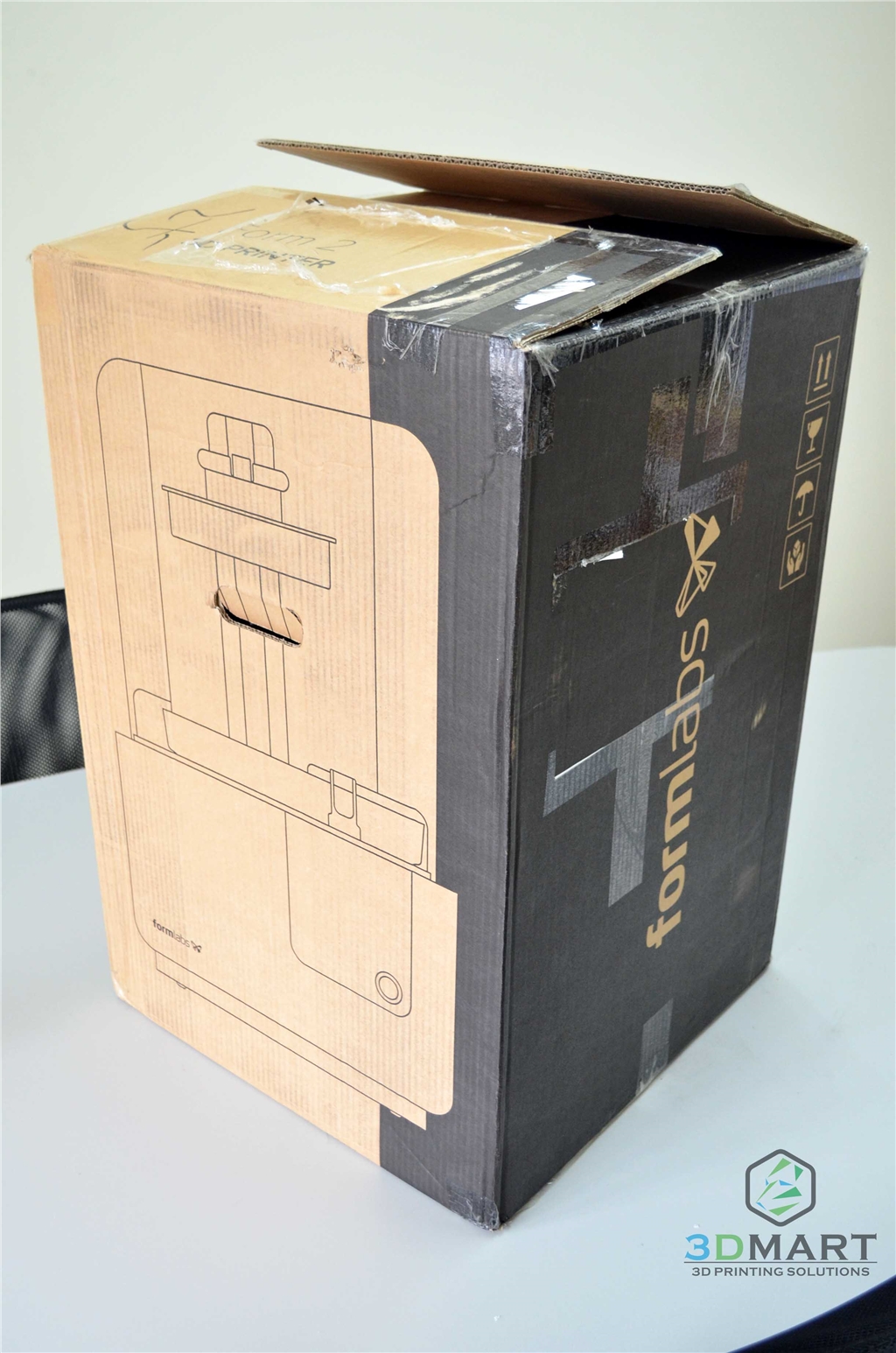 Formlabs SLA 3D列印機 Form 2 臺灣 銷售 3DMART 開箱文章 外箱